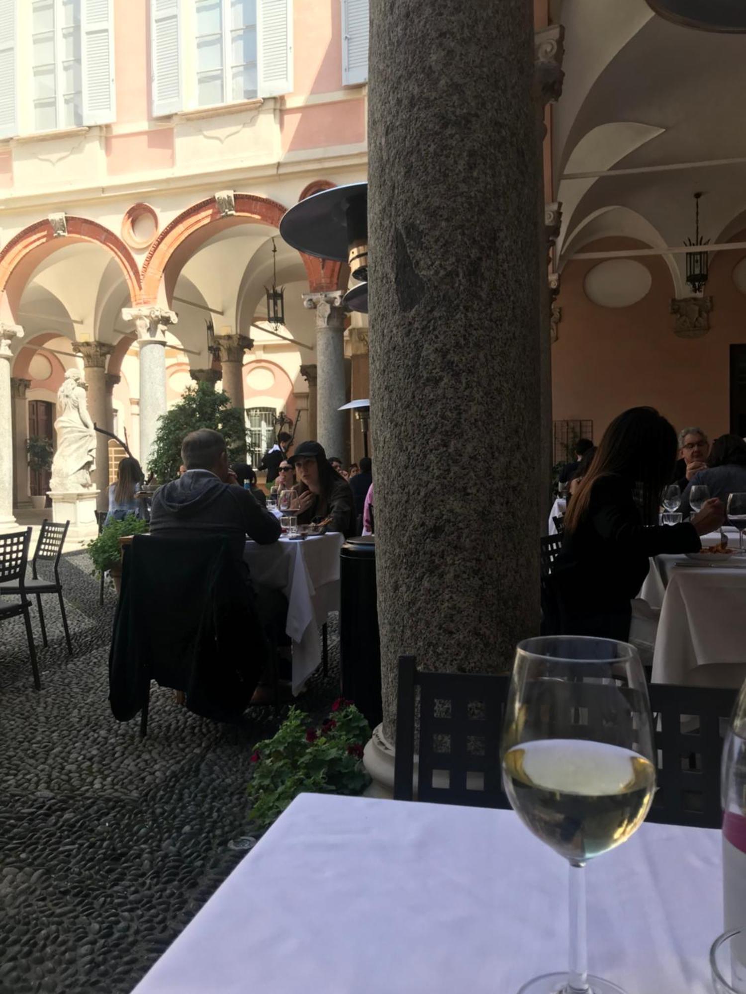 Free 30 Minutes Preemptive Cognitive Disconnect Therapy Price Location Real Duomo Palace Mini Suite มิลาน ภายนอก รูปภาพ